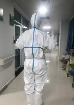 沈杭 安徽醫(yī)科大學(xué)第四附屬醫(yī)院EICU護士長 沈杭 安徽醫(yī)科大學(xué)第四附屬醫(yī)院EICU護士長