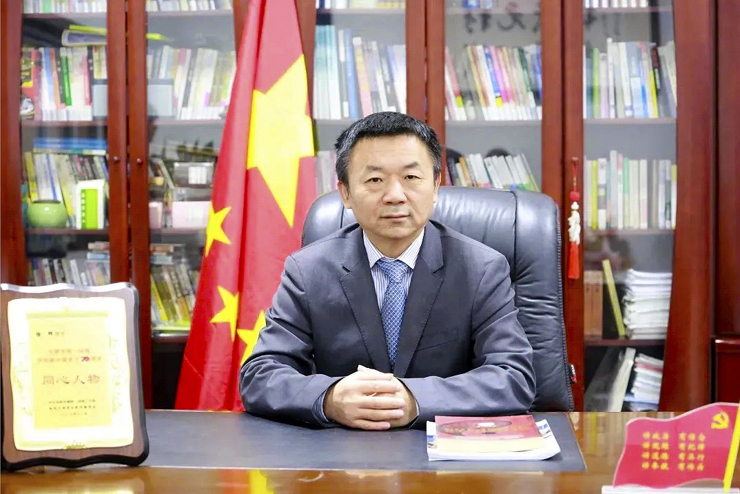 劈波斬浪奮楫先 擔當實干譜新篇 劈波斬浪奮楫先 擔當實干譜新篇